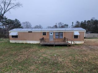 143 Masters Dr, Pickens, SC 29671