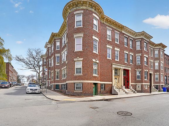 5th image of 129 Harrishof St #2