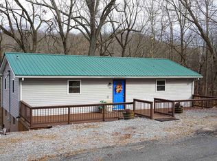 1596 Piney Wood Rd, Cadiz, KY 42211
