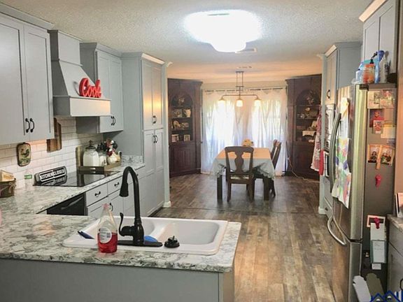 4th image of 129 Saint George Rd