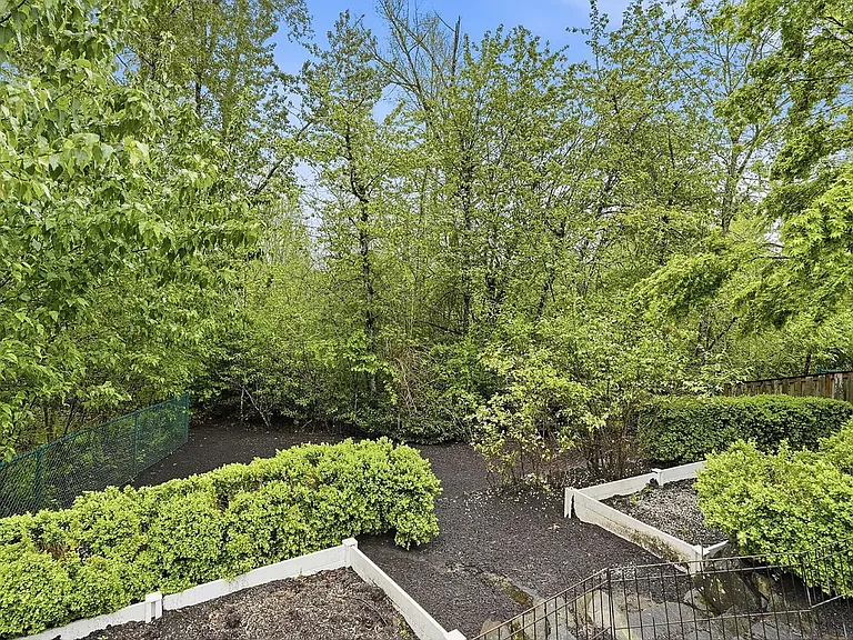 17318 SW Galewood Dr — Photo 29