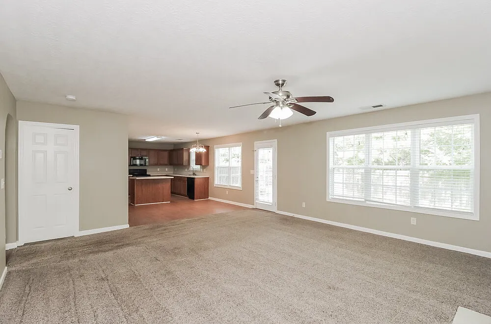 3 bed, 2.5 bath, 2278 sqft, $2,790 — Photo 4