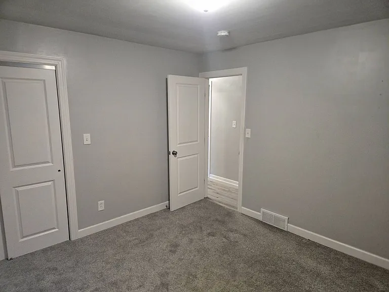 2723 Priscilla Ave — Photo 16
