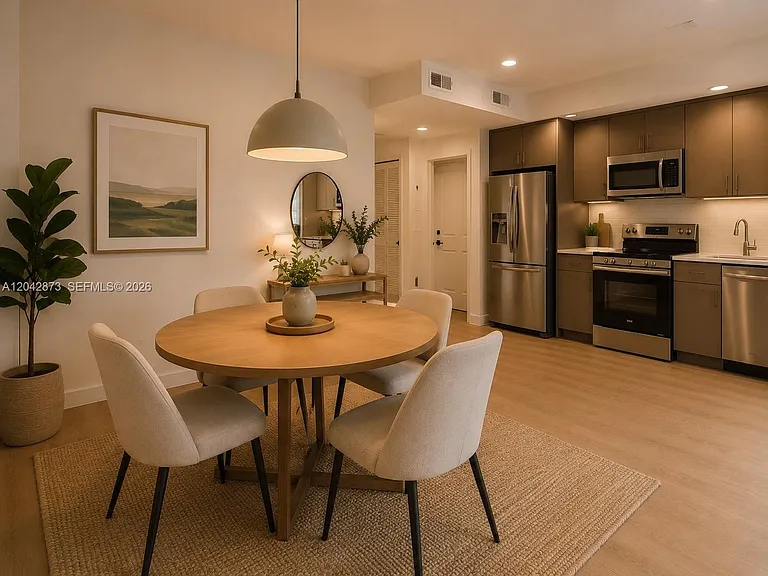 8106 NE 1st Ave #4 — Photo 3