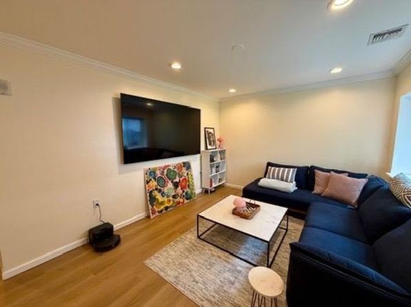 67 Feller Dr #67