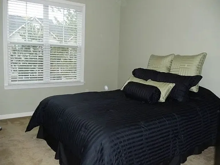 10318 McGoogan Ln — Photo 26