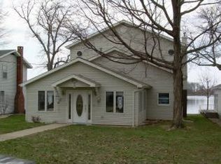 3004 Country Club Dr S, Rochester, IN 46975