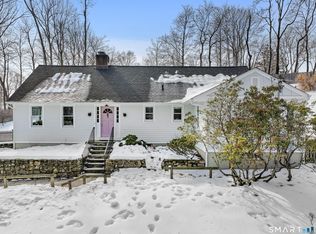 8 Iris Lane, Westport, CT 06880