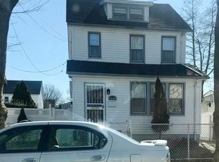 24106 143rd Ave, Rosedale, NY 11422