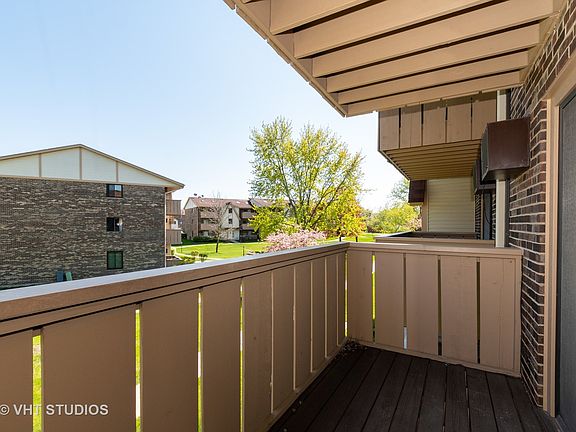 3rd image of 15 Cedar Ct APT 7