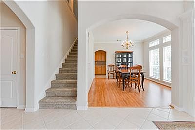 5th image of 1904 Stillwater Dr