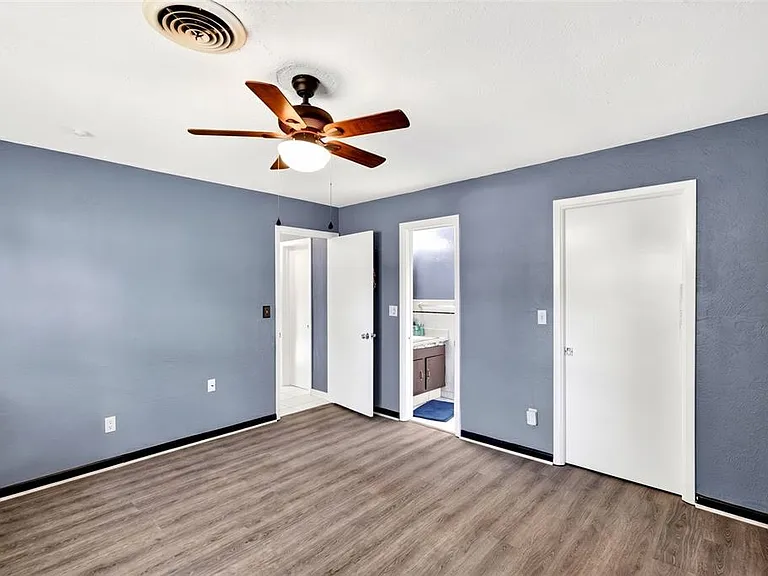 2622 SW 35th Ave — Photo 8