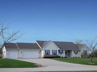 N8404 Sunset Dr, Fond Du Lac, WI 54937