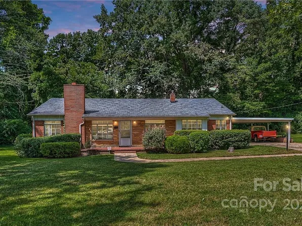 1531 Crystal Rd, Charlotte, NC 28205