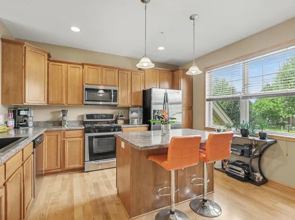 11743 Emery Village Dr N, Champlin, MN 55316