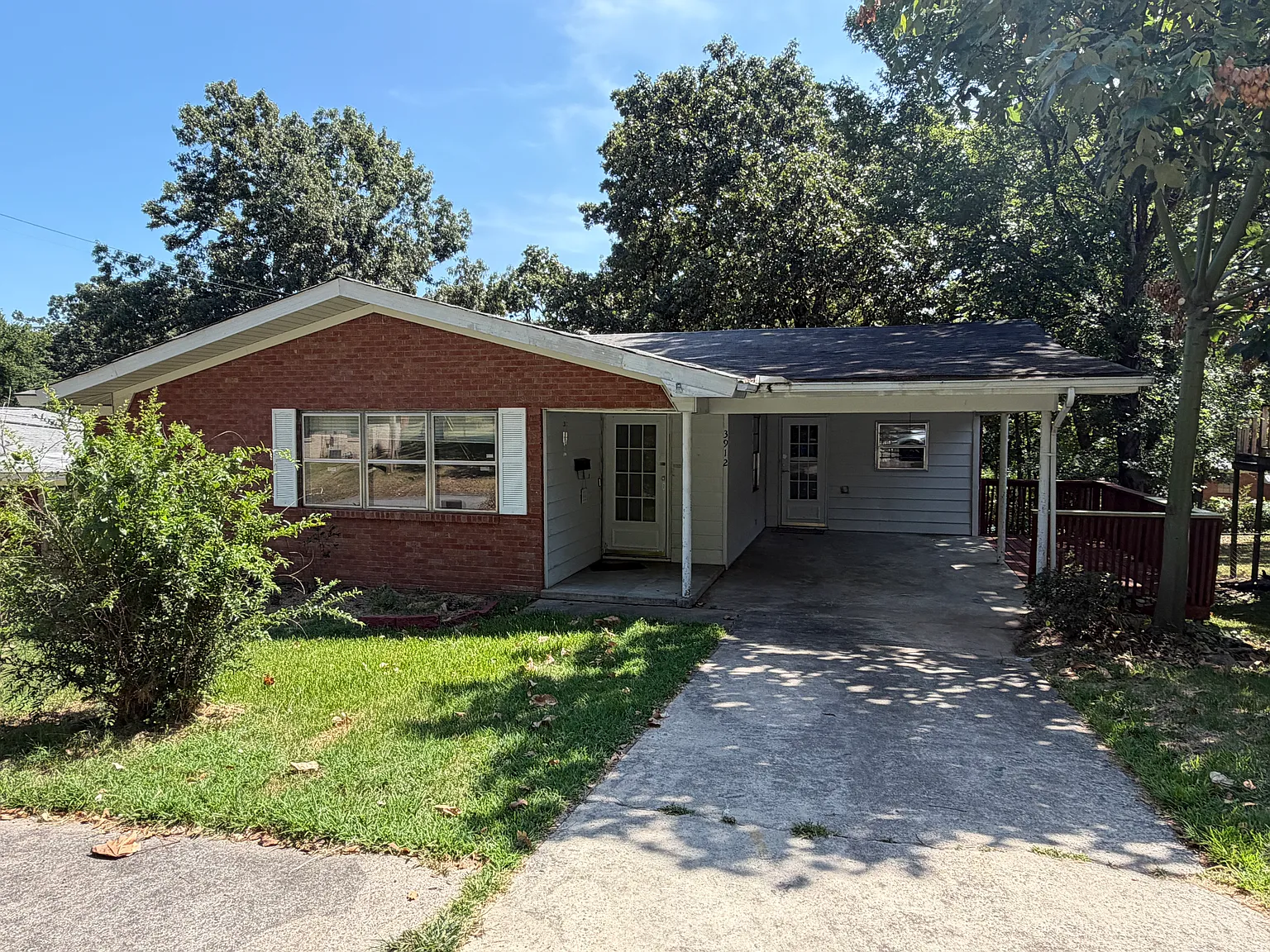 3 bed, 1220 sqft, $1,195 — Photo 2