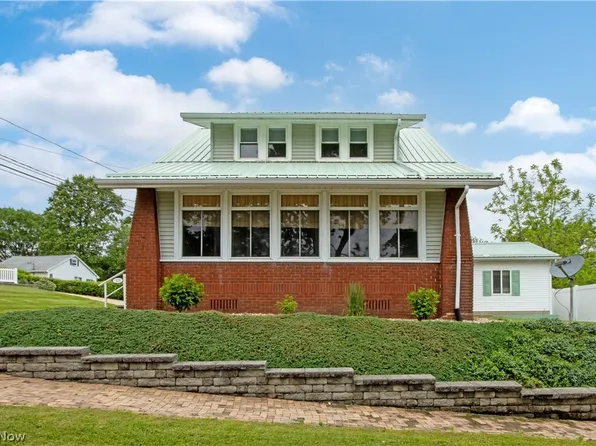 221 Main St E, Beach City, OH 44608