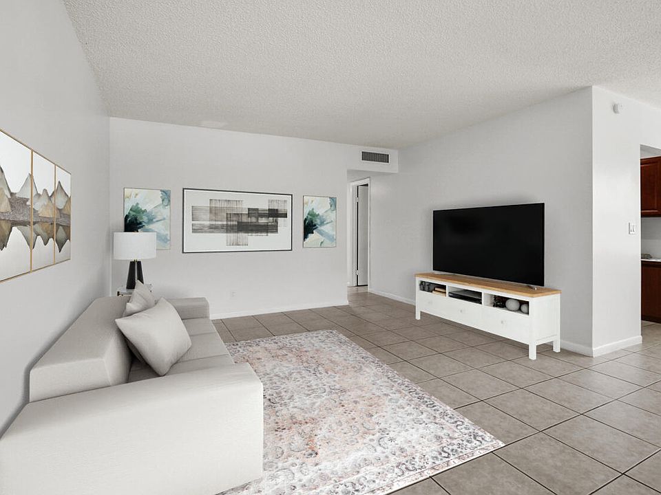 1st image of 265 Norwich L