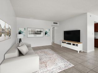 265 Norwich E #L, West Palm Beach, FL 33417