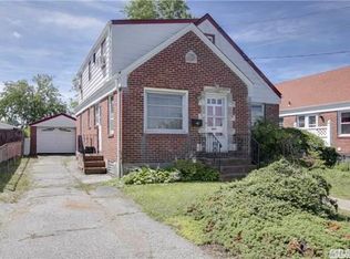 181 Westbury Ave, Mineola, NY 11501