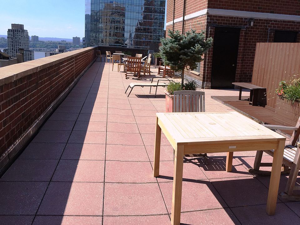 1st image of 130 W 67th St APT 19G
