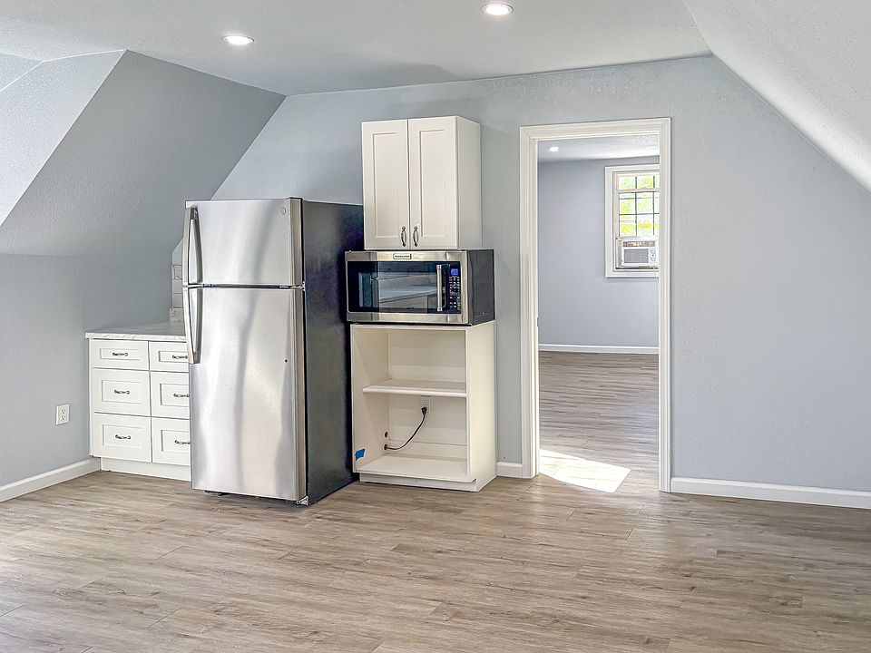 1st image of 2113 E 16th Ave #1f8085a1e