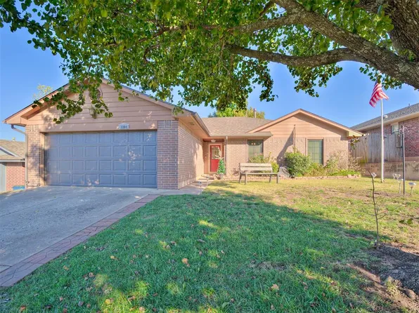 1204 Grand Mnr, Midwest City, OK 73130
