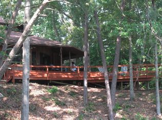 139 Jenkins Point Rd, Montross, VA 22520