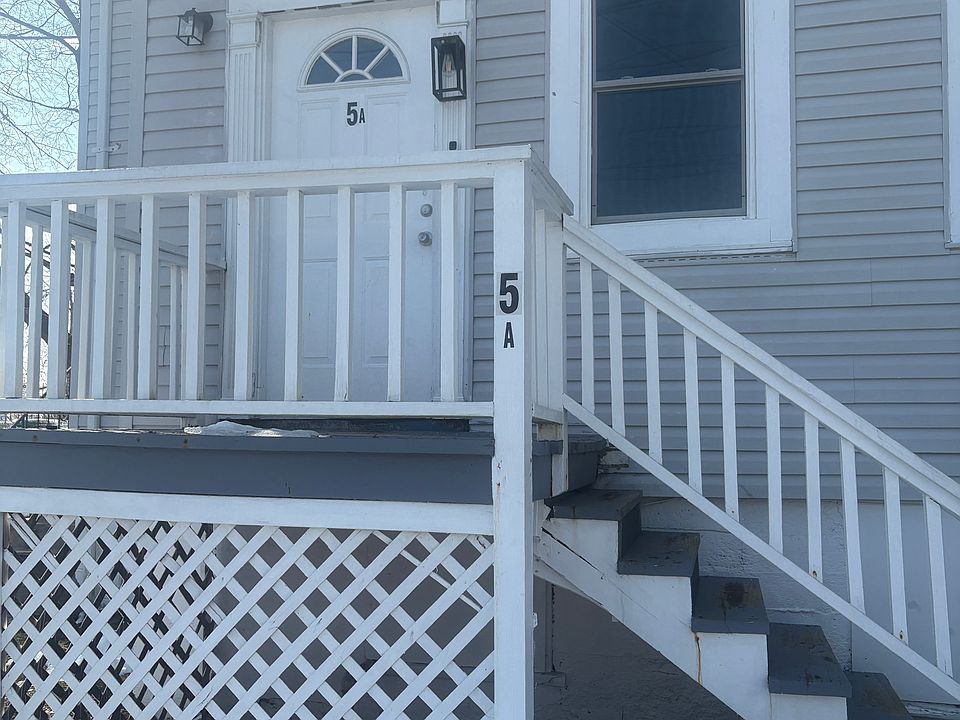 1st image of 5 Baker St #5A