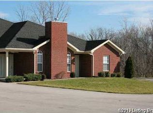 5028 Woodridge Lake Blvd, Valley Station, KY 40272