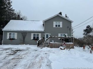 66 Renfrew St, Petitcodiac, NB E4Z4S8