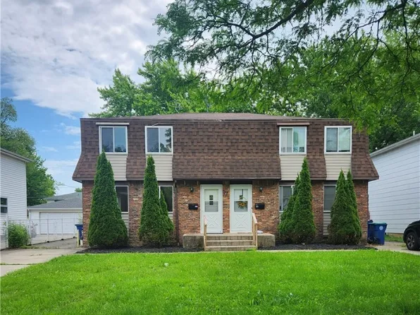 78 W Summerset Ln, Amherst, NY 14228