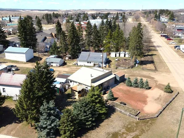 5008 E 54th Ave, Bashaw, AB T0B 0H0