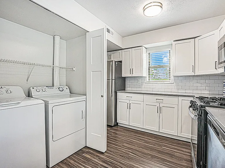 The Crossings Apartments — Photo 29