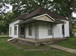 219 W 3rd St, Williamsport, IN 47993