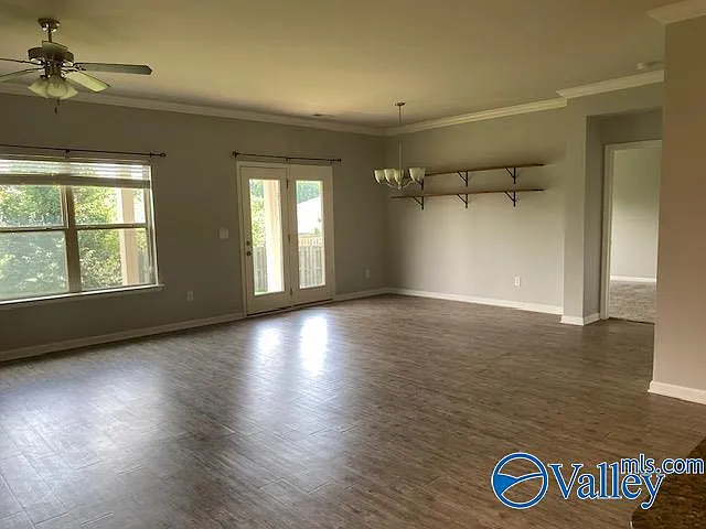 325 Acorn Grove Ln — Photo 9
