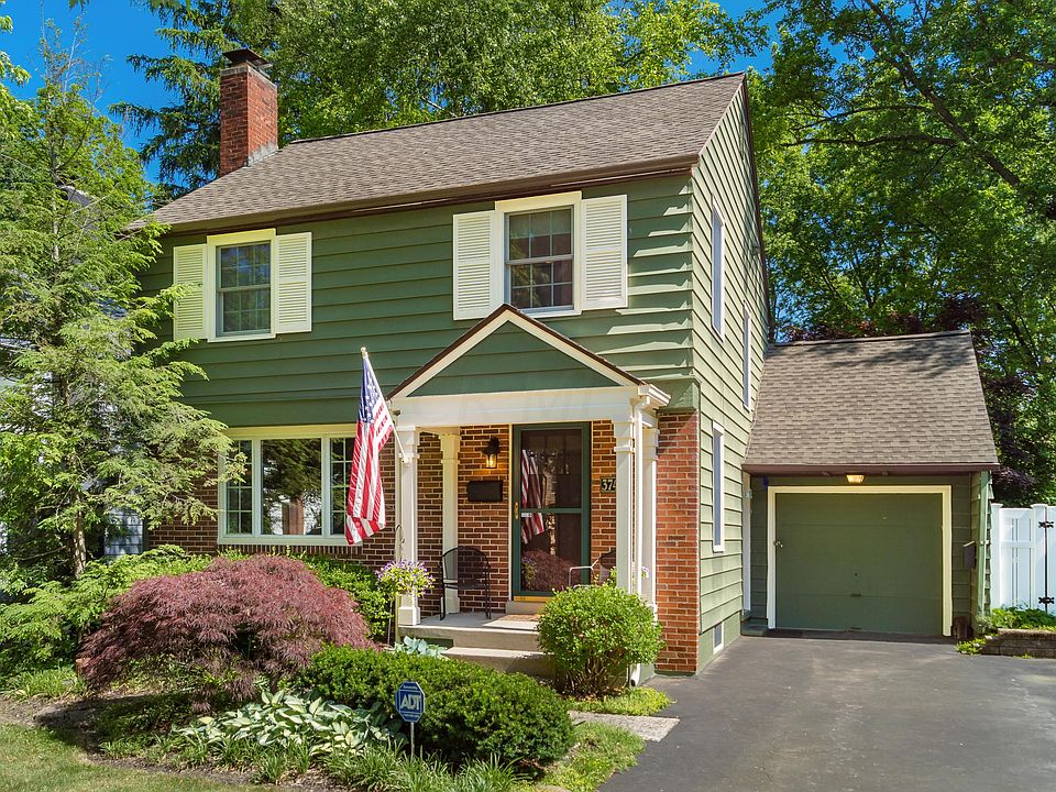 1st image of 374 Loveman Ave