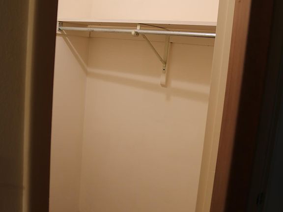 3rd image of 254 S Villas Ct