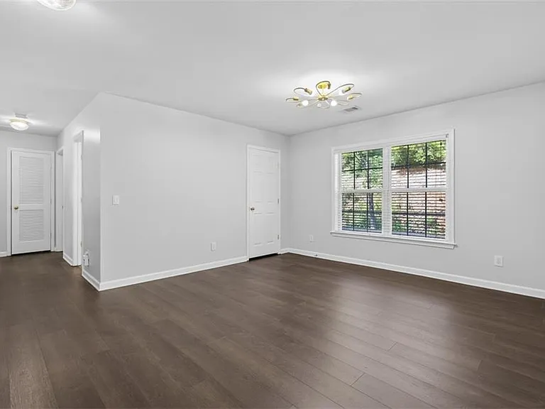28 Stonehenge Ct — Photo 29