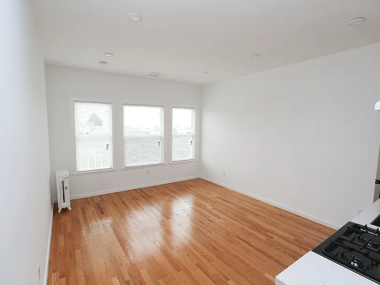 3256 21st St #406 — Photo 3