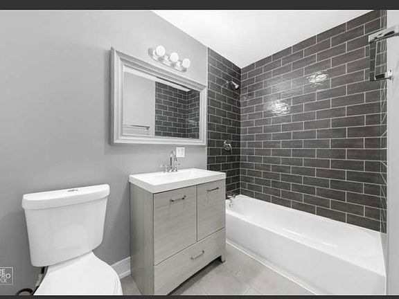 3rd image of 3009 W 21st Pl #1