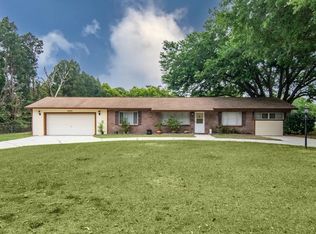 5605 Woodbine Dr, Zephyrhills, FL 33543