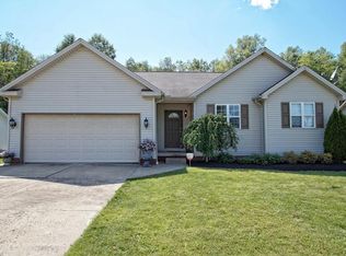 1487 Birch Run Dr NE, Warren, OH 44483