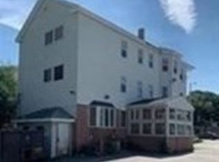 466 Park Ave #4, Worcester, MA 01610
