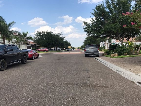 4th image of 304 Lake Carnegie Ct