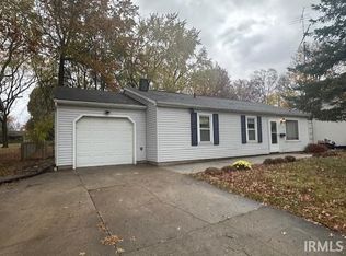 1429 Orkney Ct, South Bend, IN 46614