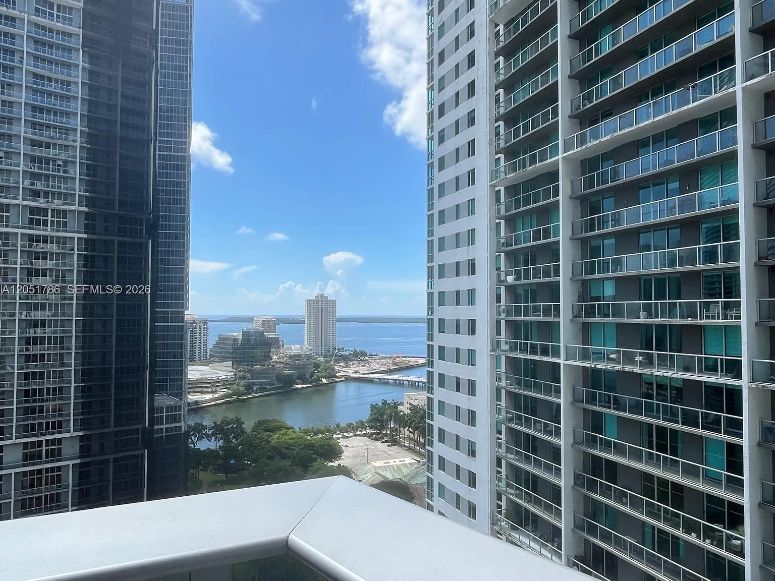 Brickell Point — Photo 2