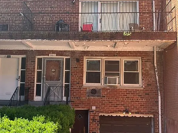 864 E 7th St, Brooklyn, NY 11230