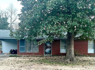 1407 Brierwood St, Cleveland, MS 38732