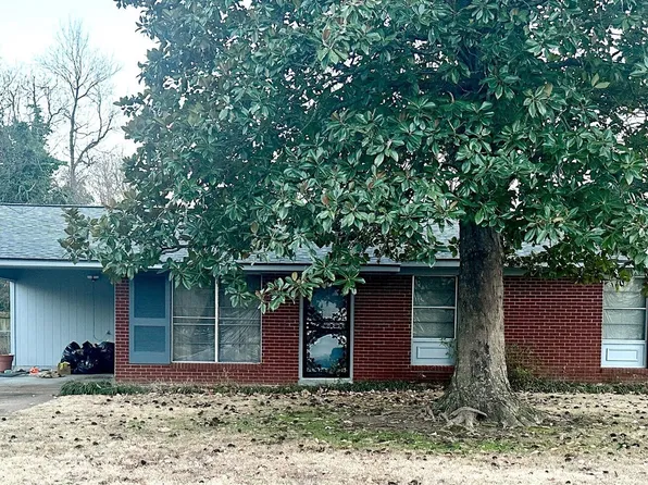 1407 Brierwood St, Cleveland, MS 38732